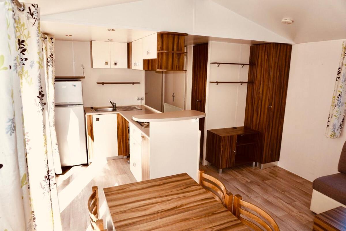 Les Pierres Couchees 4 Etoiles A St Brevin Les Pins Emplacement Br22 3Ch 2Sdb 8 Personnes سانت-بريفين-لي-بان المظهر الخارجي الصورة