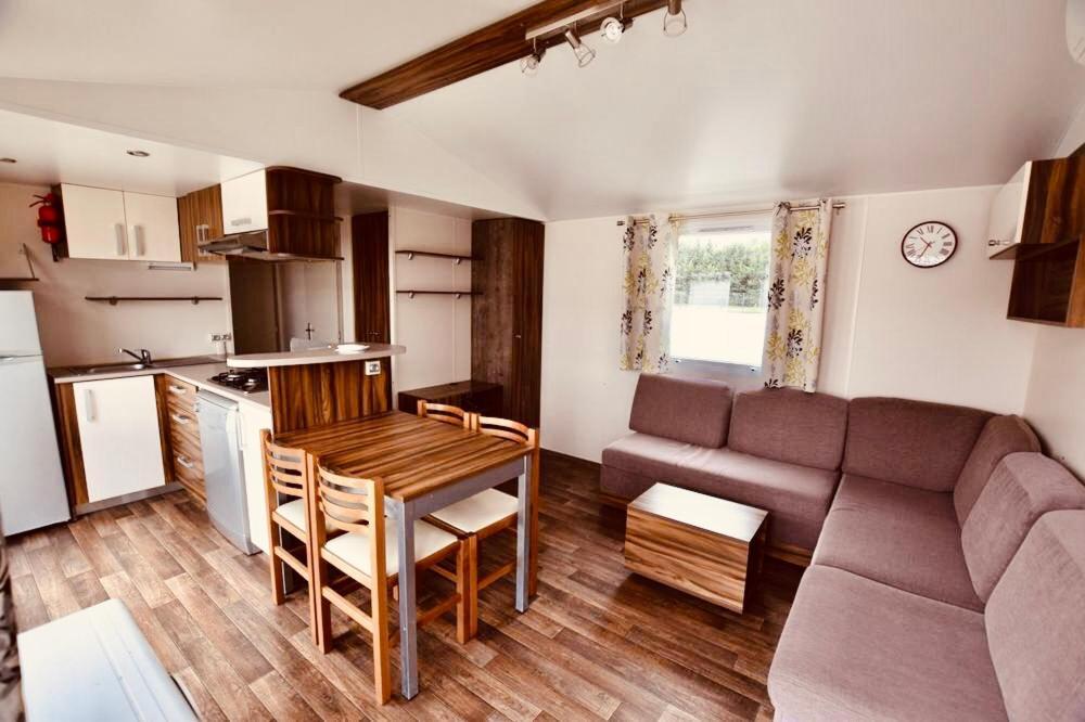 Les Pierres Couchees 4 Etoiles A St Brevin Les Pins Emplacement Br22 3Ch 2Sdb 8 Personnes سانت-بريفين-لي-بان المظهر الخارجي الصورة